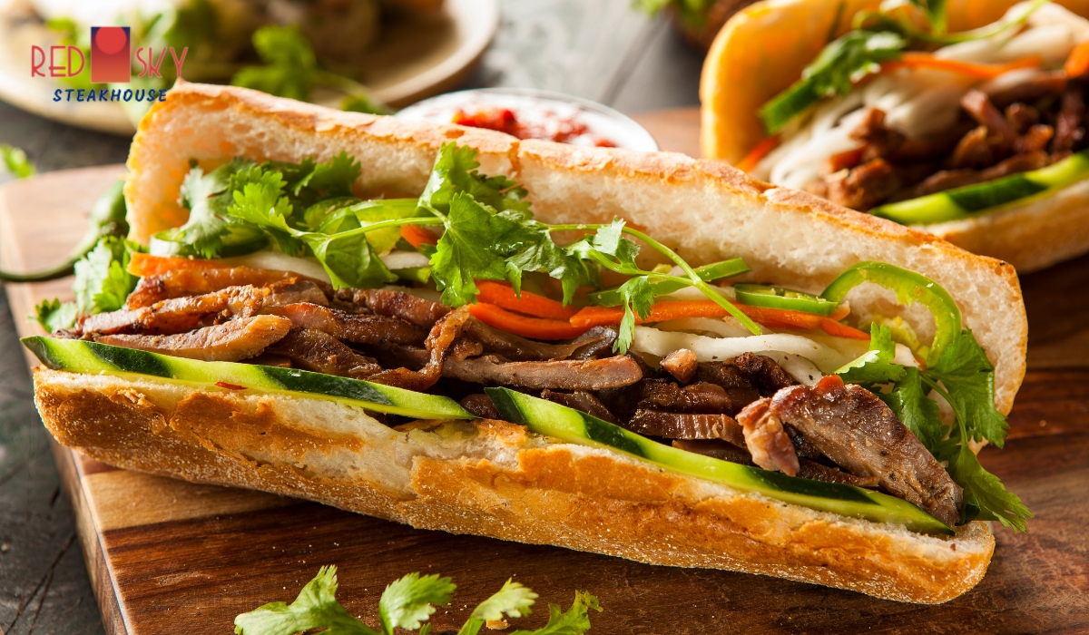 Crispy Roasted Pork Banh Mi – A New and Delicious Specialty in Danang – Crunchy and Full of Flavor 2025