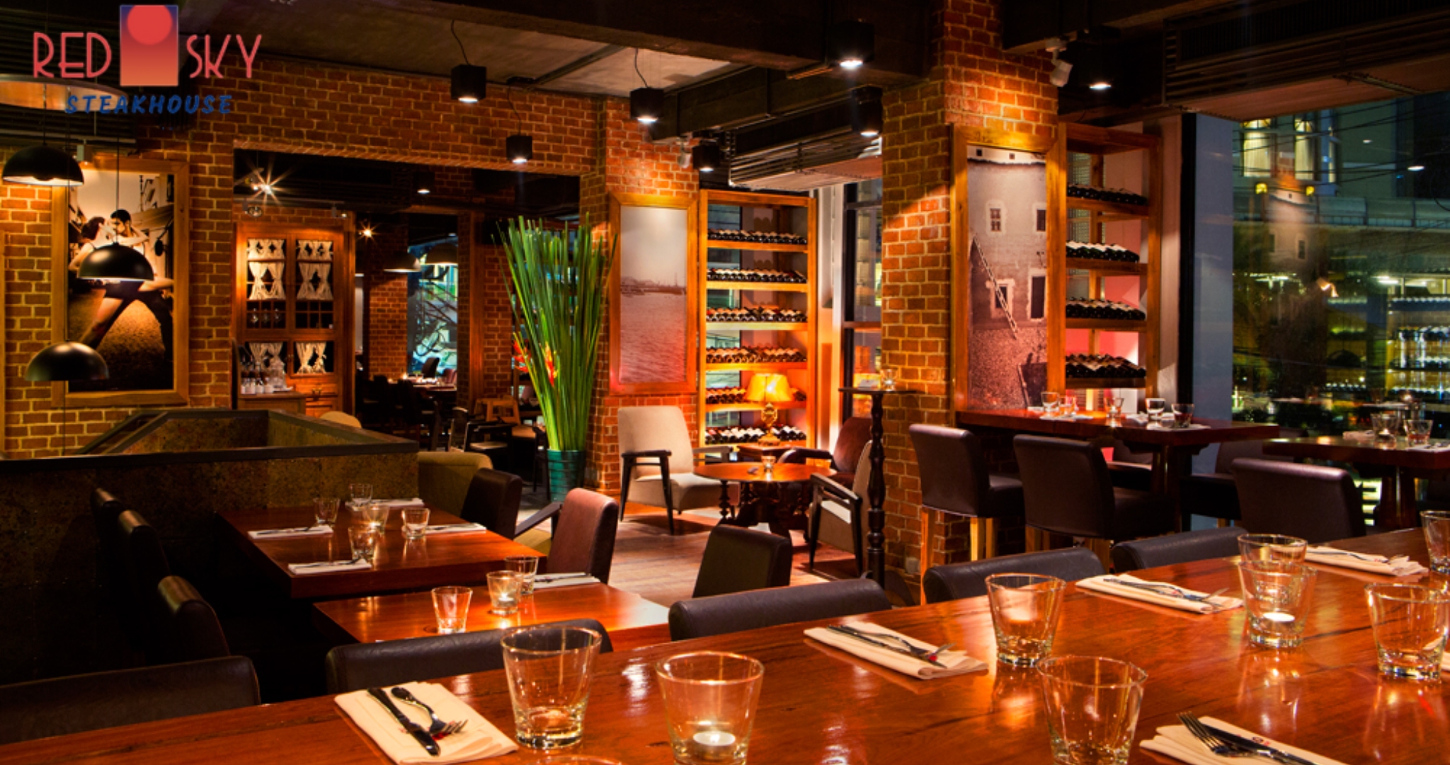 Steak restaurant space